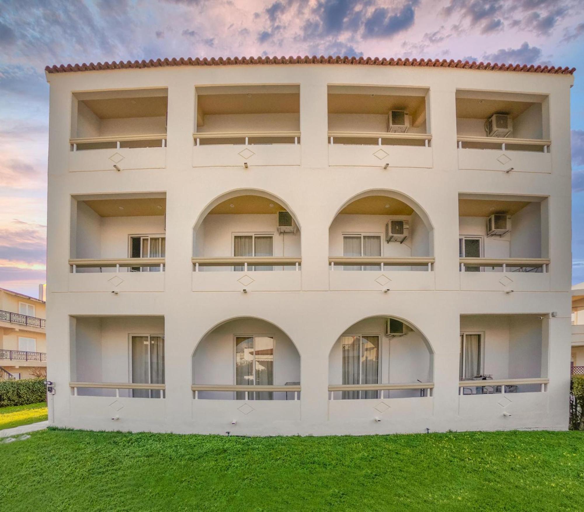 Lefteris Apartments In 伊利索斯 外观 照片
