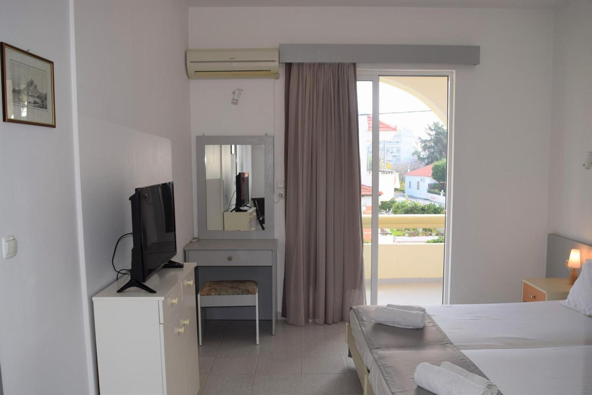 Lefteris Apartments In 伊利索斯 外观 照片